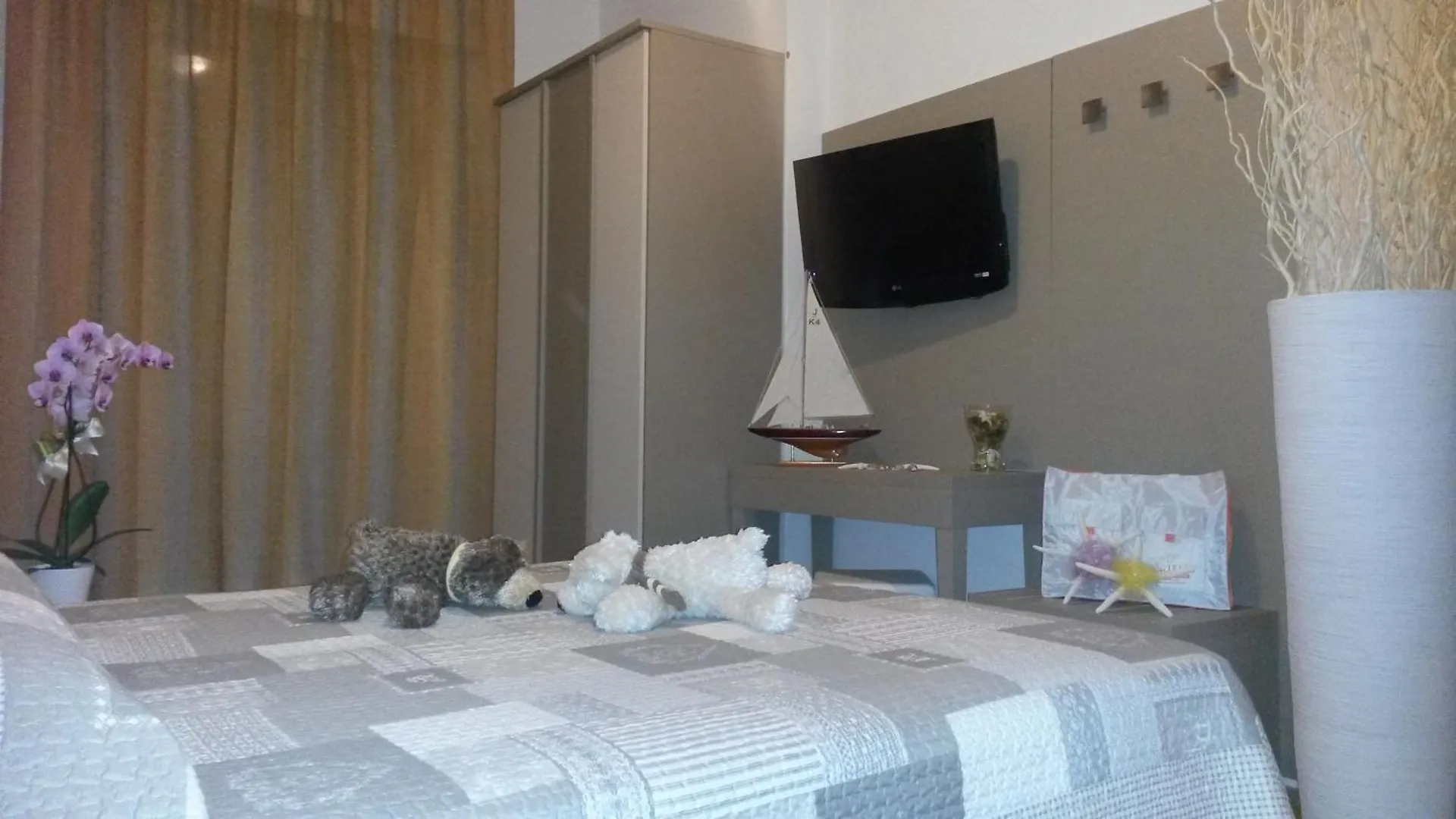 Hotel Camelia Римини